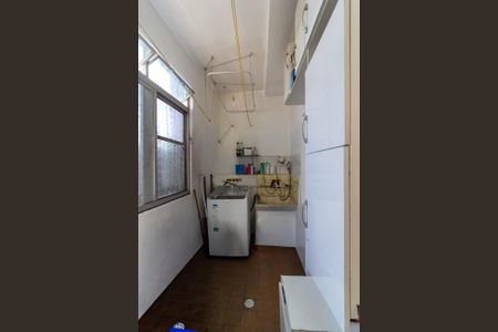 Casa à venda com 250m², 3 quartos e 5 vagasÁrea de Serviço