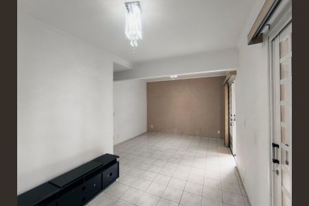 Sala de casa de condomínio para alugar com 3 quartos, 157m² em Jardim Shangai, Jundiaí