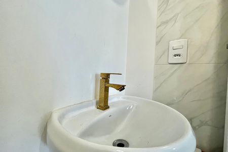 Apartamento para alugar com 35m², 2 quartos e sem vaga Apartamento para alugar com 35m², 2 quartos e sem vagaBanheiro