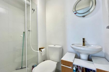 Apartamento para alugar com 35m², 2 quartos e sem vaga Apartamento para alugar com 35m², 2 quartos e sem vagaBanheiro