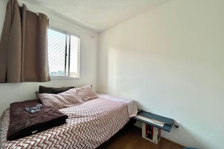 Quarto 1 de apartamento para alugar com 2 quartos, 35m² em Jardim Itacolomi, São Paulo