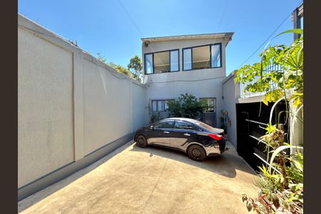 Casa para alugar com 400m², 2 quartos e 4 vagas