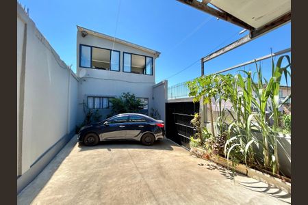 Casa para alugar com 400m², 2 quartos e 4 vagas