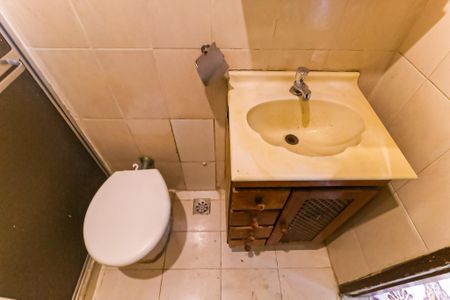 Casa para alugar com 81m², 2 quartos e 1 vaga Casa para alugar com 81m², 2 quartos e 1 vagaBanheiro