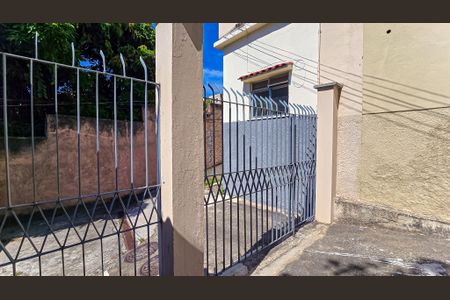 Casa para alugar com 81m², 2 quartos e 1 vaga Casa para alugar com 81m², 2 quartos e 1 vagaGaragem