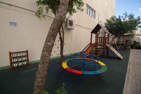 Apartamento para alugar com 60m², 3 quartos e 1 vagaÁrea comum - Playground