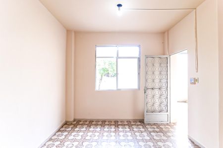 Sala de casa para alugar com 2 quartos, 75m² em Encantado, Rio de Janeiro