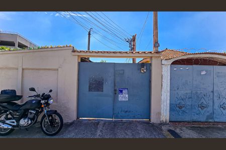 Casa para alugar com 68m², 2 quartos e 1 vagaFachada com placa