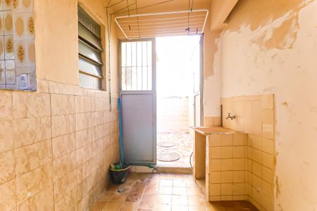 Casa para alugar com 68m², 2 quartos e 1 vagaÁrea de Serviço