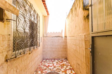 Casa para alugar com 68m², 2 quartos e 1 vagaÁrea de Serviço