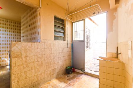 Casa para alugar com 68m², 2 quartos e 1 vagaÁrea de Serviço