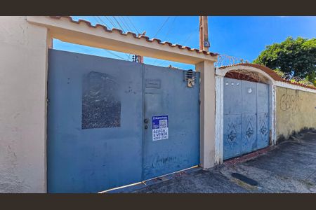 Casa para alugar com 68m², 2 quartos e 1 vagaFachada com placa