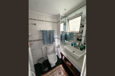 Apartamento para alugar com 72m², 2 quartos e 1 vagaBanheiro