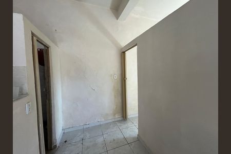 Sala de casa para alugar com 1 quarto, 20m² em Encantado, Rio de Janeiro