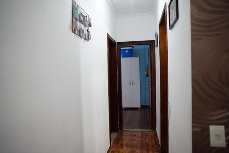 Apartamento à venda com 56m², 2 quartos e sem vagaCorredor Quartos