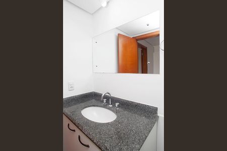 Banheiro de apartamento para alugar com 1 quarto, 52m² em Centro Histórico, Porto Alegre