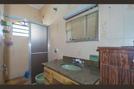 Casa à venda com 280m², 4 quartos e 3 vagasBanheiro - Suíte 2