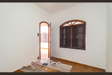 Casa à venda com 280m², 4 quartos e 3 vagasQuarto - Área de Serviço