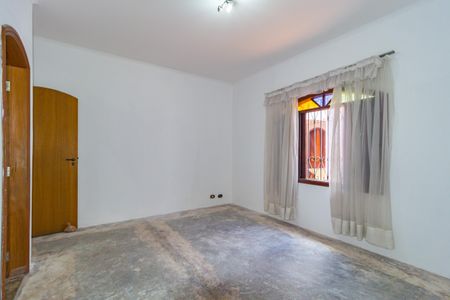 Casa à venda com 280m², 4 quartos e 3 vagasSuíte 2