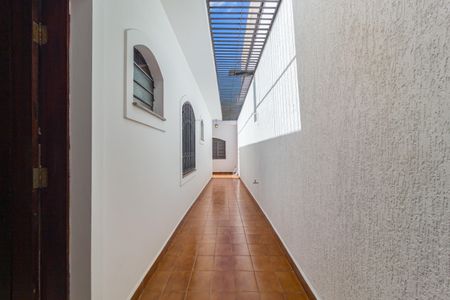 Casa à venda com 280m², 4 quartos e 3 vagasCorredor