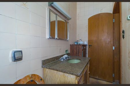 Casa à venda com 280m², 4 quartos e 3 vagasBanheiro - Suíte 2