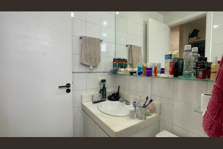 Apartamento à venda com 49m², 1 quarto e 1 vagaBanheiro da Suíte