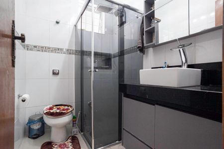 Casa à venda com 360m², 3 quartos e 3 vagasCasa 2 - Banheiro social 