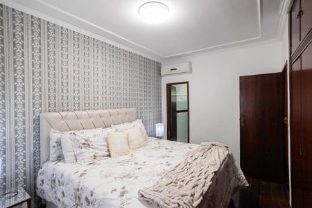 Casa à venda com 360m², 3 quartos e 3 vagasCasa 1 - Suíte 