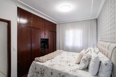 Casa à venda com 360m², 3 quartos e 3 vagasCasa 1 - Suíte 