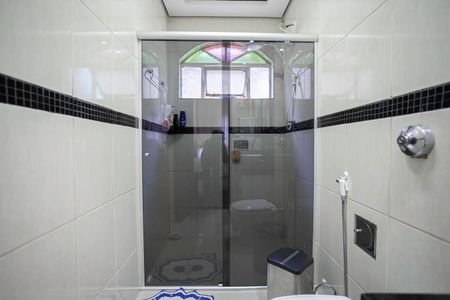 Casa à venda com 360m², 3 quartos e 3 vagasCasa 1 - Banheiro da suíte 