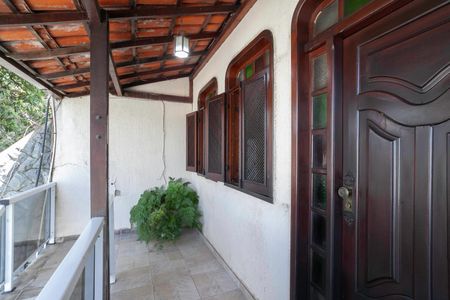 Casa 1 - Varanda de casa à venda com 3 quartos, 360m² em Jaraguá, Belo Horizonte