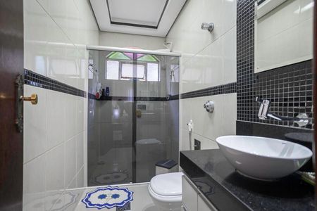 Casa à venda com 360m², 3 quartos e 3 vagasCasa 1 - Banheiro da suíte 