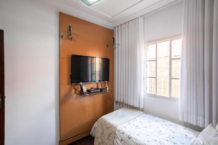 Casa à venda com 360m², 3 quartos e 3 vagasCasa 1 - Quarto 1