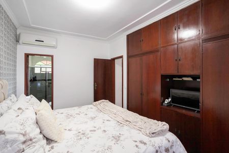 Casa à venda com 360m², 3 quartos e 3 vagasCasa 1 - Suíte 