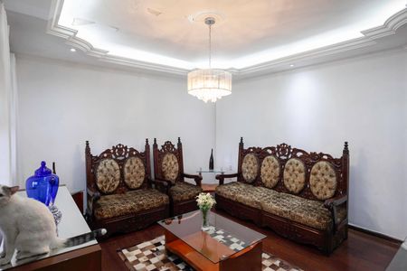 Casa à venda com 360m², 3 quartos e 3 vagasCasa 1 - Sala