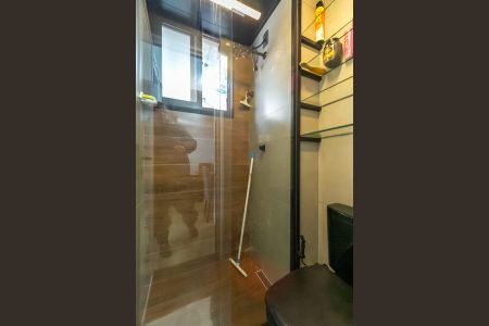 Apartamento à venda com 44m², 2 quartos e 1 vaga Apartamento à venda com 44m², 2 quartos e 1 vagaBanheiro