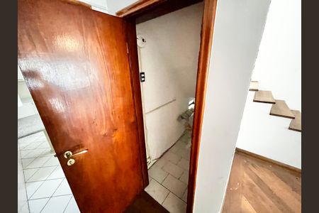 Casa à venda com 178m², 4 quartos e 1 vaga Casa à venda com 178m², 4 quartos e 1 vagaDespensa