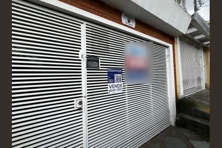 Casa à venda com 178m², 4 quartos e 1 vaga Casa à venda com 178m², 4 quartos e 1 vagaFachada/Placa