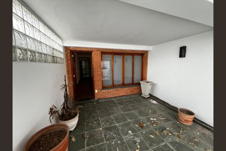 Casa à venda com 178m², 4 quartos e 1 vaga Casa à venda com 178m², 4 quartos e 1 vagaGaragem