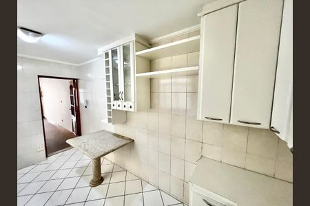Casa à venda com 178m², 4 quartos e 1 vaga Casa à venda com 178m², 4 quartos e 1 vagaCozinha