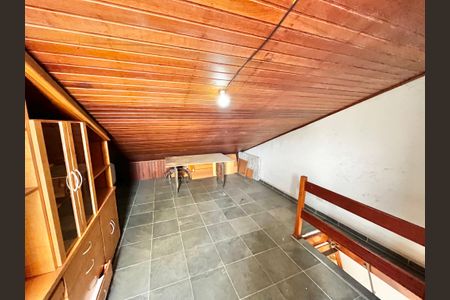 Casa à venda com 178m², 4 quartos e 1 vaga Casa à venda com 178m², 4 quartos e 1 vagaCobertura