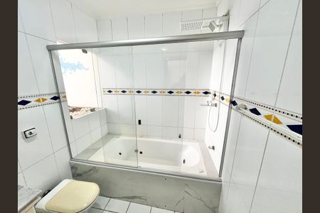 Casa à venda com 178m², 4 quartos e 1 vaga Casa à venda com 178m², 4 quartos e 1 vagaBanheiro da Suíte 4