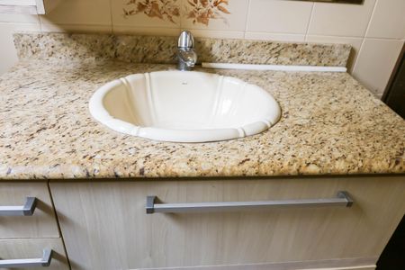 Apartamento à venda com 130m², 2 quartos e sem vagaBanheiro