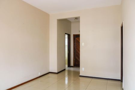 Apartamento à venda com 130m², 2 quartos e sem vagaSala