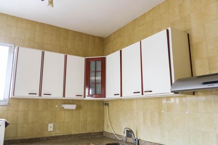 Apartamento à venda com 130m², 2 quartos e sem vagaCozinha