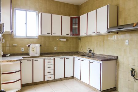Apartamento à venda com 130m², 2 quartos e sem vagaCozinha