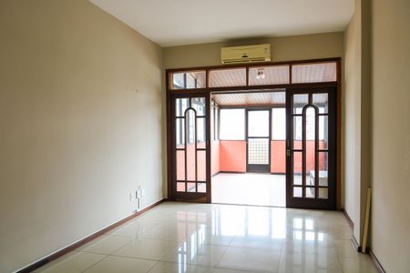 Sala de apartamento à venda com 2 quartos, 130m² em Méier, Rio de Janeiro