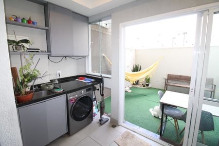 Apartamento para alugar com 79m², 2 quartos e 1 vagaÁrea de Serviço