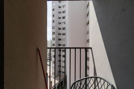 Varanda de kitnet/studio para alugar com 1 quarto, 23m² em Barra Funda, São Paulo