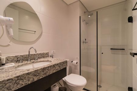 Studio para alugar com 24m², 1 quarto e sem vaga Studio para alugar com 24m², 1 quarto e sem vagaBanheiro